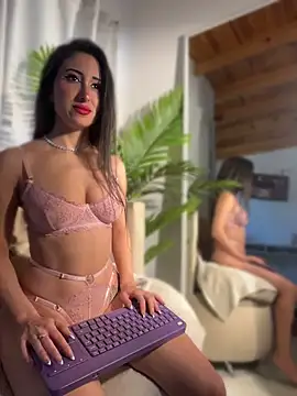 MiaFoxie  online show from May 2, 4:23 pm