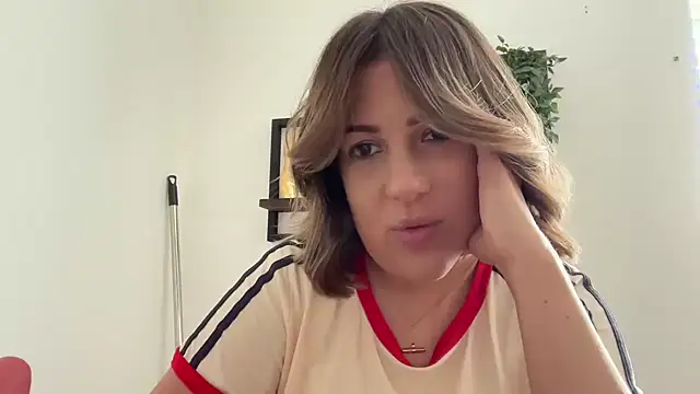 annabellewarick online show from March 26, 11:52 am