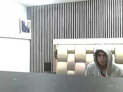 Alex Wolft online show from May 13, 11:39 am