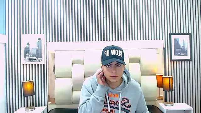 Alex Wolft online show from March 12, 11:47 am