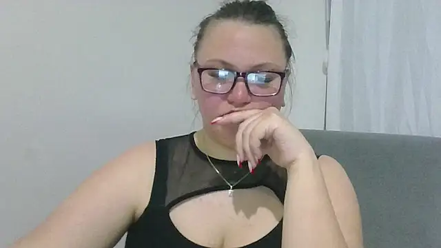 MuseChic Wild online show from April 15, 7:58 pm