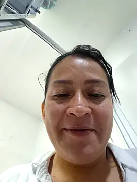 Snapshot of Dr_Edna_naughty chatting on June 28, 10:49 pm Dr Edna naughty online show from June 28, 10:49 pm