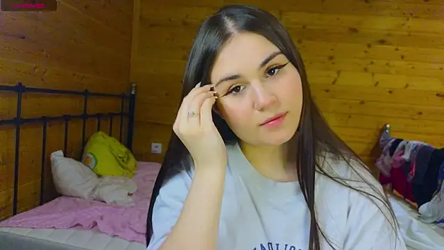 LucyMur online show from March 31, 3:14 pm