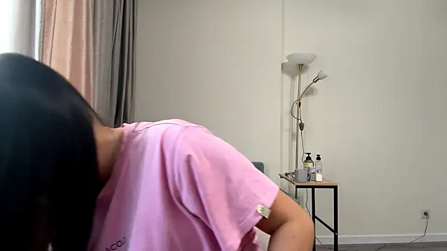 vixy moon online show from April 9, 3:29 pm