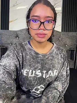 Bunny fire online show from April 11, 7:06 pm