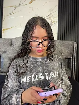 Bunny fire online show from April 15, 7:07 pm