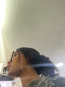 Bunny fire online show from April 9, 6:58 pm