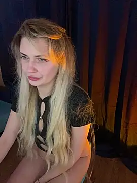 SexyMlfa1 online show from March 8, 11:41 pm