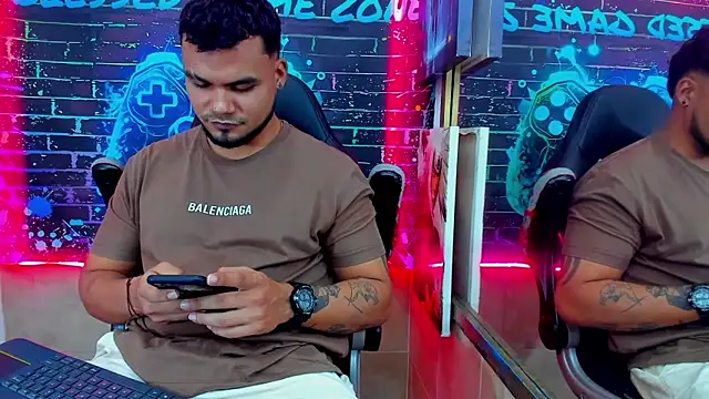 Dereck jackson  online show from March 9, 8:23 pm