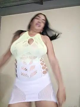 Carolinna online show from May 17, 2:17 pm