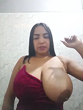 Carolinna online show from May 26, 2:26 pm