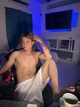 AngelLatinBoy online show from April 4, 7:48 am