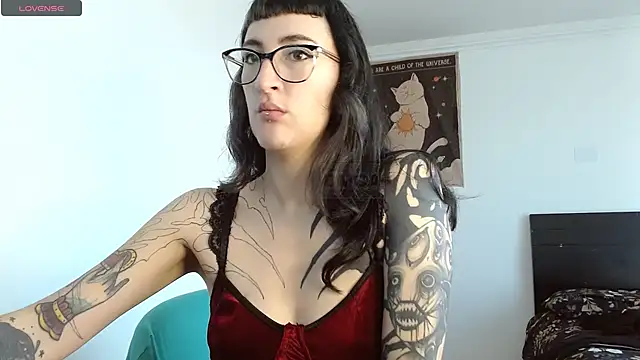 VelvetVal  online show from March 22, 3:13 pm