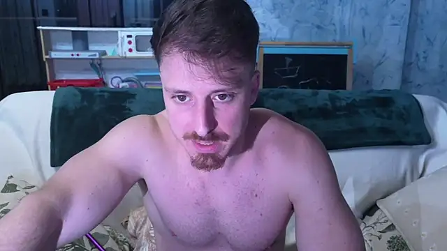 zeusoctavian1 online show from April 14, 1:54 am