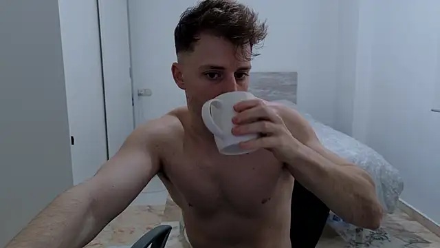 zeusoctavian1 online show from March 12, 5:06 pm