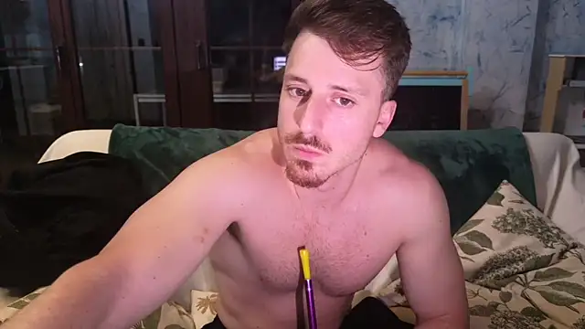 zeusoctavian1 online show from April 23, 3:35 am