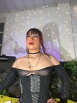 Naughtygirlts online show from March 13, 9:53 pm