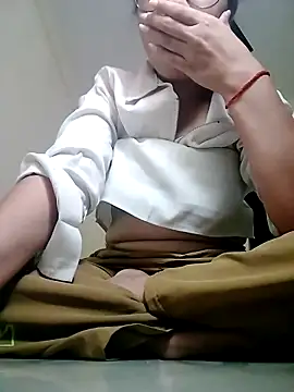 Divya3107 online show from April 23, 3:24 pm