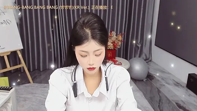 Momolith 616 online show from March 19, 7:52 am