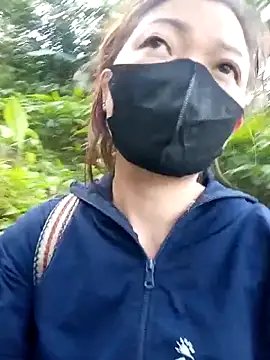 Bling-pusy online show from April 8, 11:50 pm