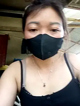 Bling-pusy online show from April 6, 5:30 am