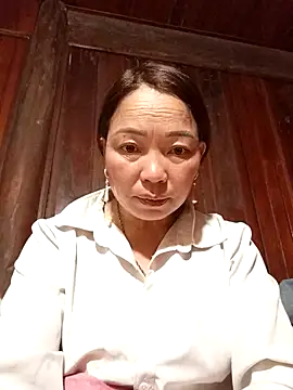 Yellow-pink online show from April 3, 1:39 pm