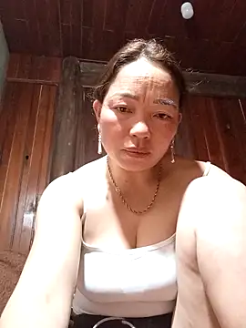 Yellow-pink online show from April 15, 5:50 pm