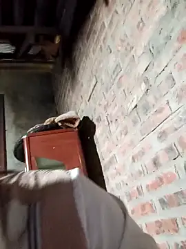 Yellow-pink online show from March 21, 1:07 am