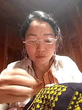 Yellow-pink online show from March 14, 3:34 am