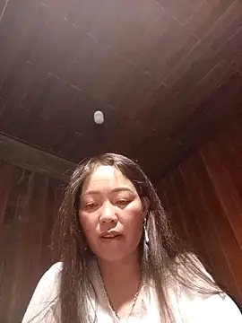 Yellow-pink online show from March 30, 1:56 pm