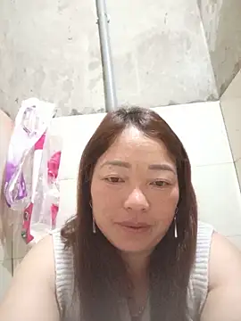 Yellow-pink online show from May 23, 10:31 pm