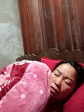 Yellow-pink online show from March 9, 3:04 pm