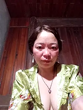 Yellow-pink online show from March 31, 11:07 pm