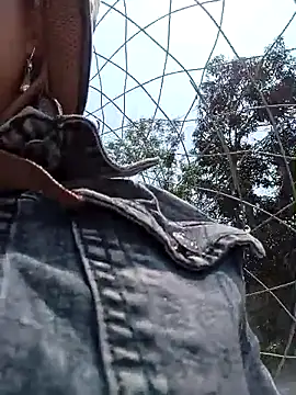 Yellow-pink online show from April 9, 3:41 am