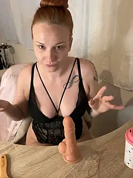 Fiebie licious  online show from April 14, 4:28 am