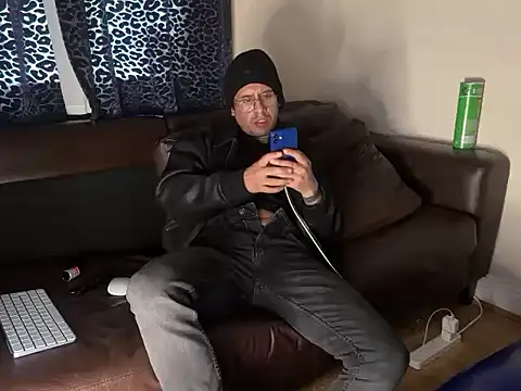 kinkygamerdavid online show from March 10, 8:40 am