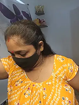 Snapshot of Tanvi_My_Girl chatting on May 16, 5:28 am Tanvi My Girl online show from May 16, 5:28 am