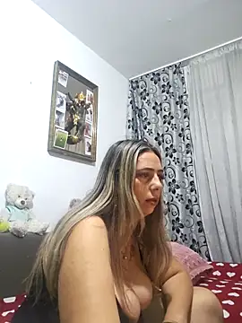 I amAlthaea online show from March 28, 4:41 pm