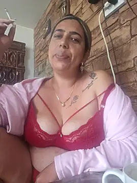 I amAlthaea online show from April 25, 7:11 am