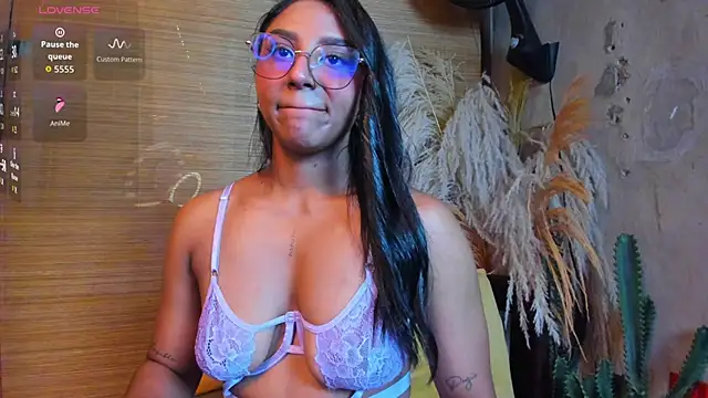 Victoria Gonzalez online show from March 8, 12:41 pm