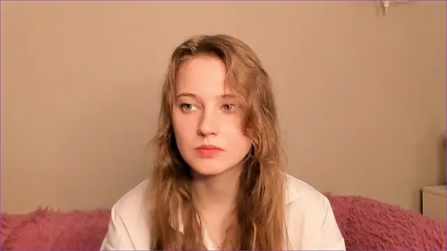 RubieHeiser online show from April 24, 9:44 am