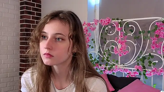 RubieHeiser online show from April 8, 9:44 am