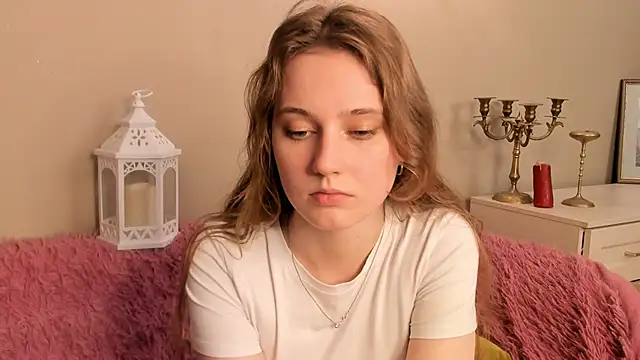 RubieHeiser online show from May 11, 4:04 pm