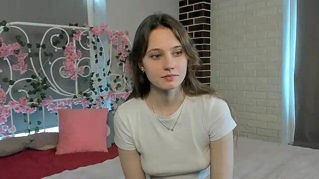 RubieHeiser online show from March 24, 10:04 am