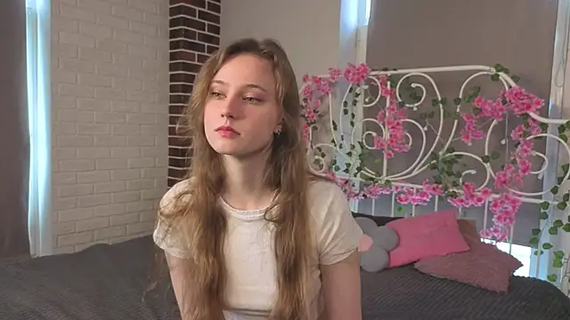 RubieHeiser online show from March 26, 10:02 am