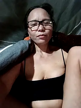 Tina6886 online show from April 28, 2:32 pm