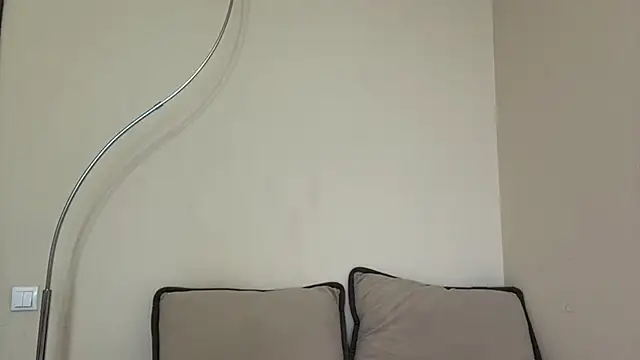 AdeleVelvet online show from April 3, 10:43 am