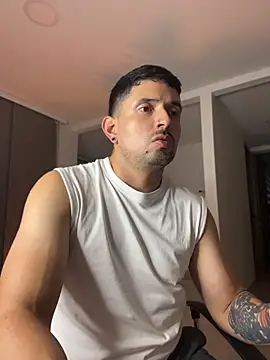 TroyeSavage online show from April 7, 10:55 pm