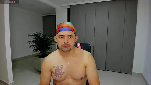 TroyeSavage online show from March 13, 12:37 am