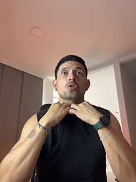 TroyeSavage online show from April 10, 7:54 pm